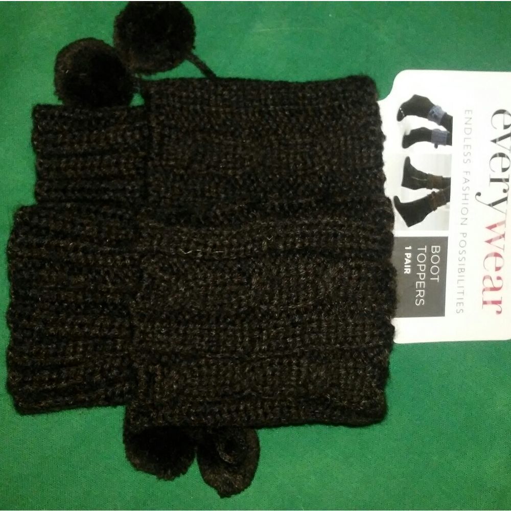 NWT dark brown Every wear boot toppers w pom poms